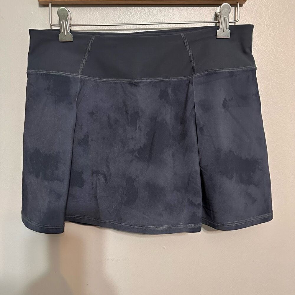 Lucy black gray skort size medium